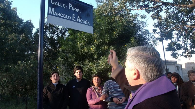Inauguraron calle en homenaje al Profesor Marcelo Acuña
