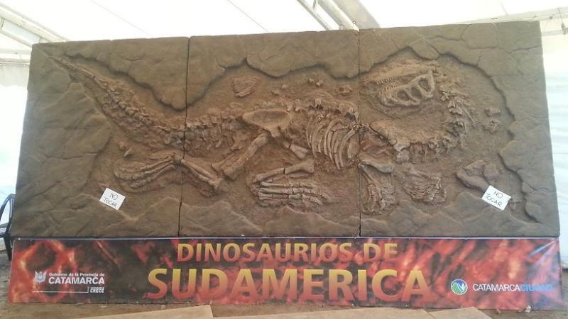 Dinosaurios en El Poncho