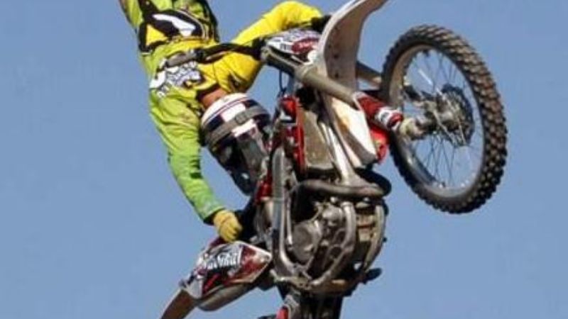 Rugby, Freestyle y paracaidismo