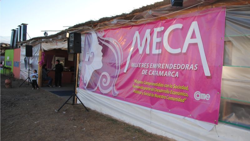 Reunidas para mostrar su trabajo