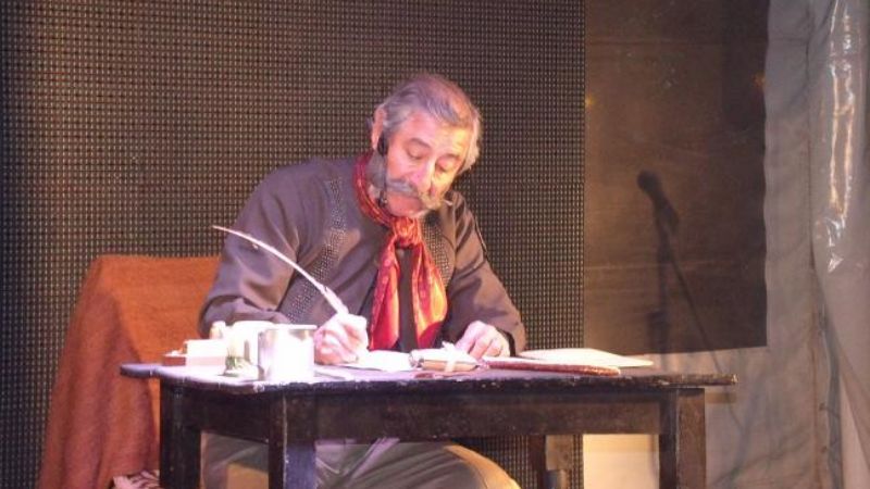 Presentaron la obra “Tan sólo un hombre a caballo”