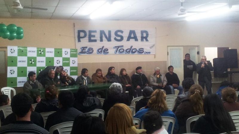Ex Brizuelistas con candidatos del FPV