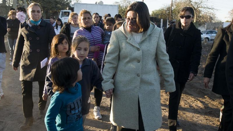Se inauguró el playón deportivo número 17 