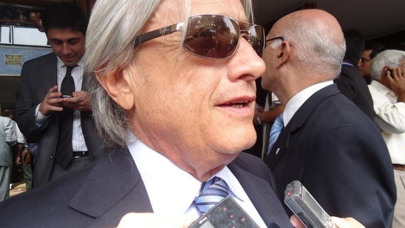 Por la crisis, achican turnos en industrias