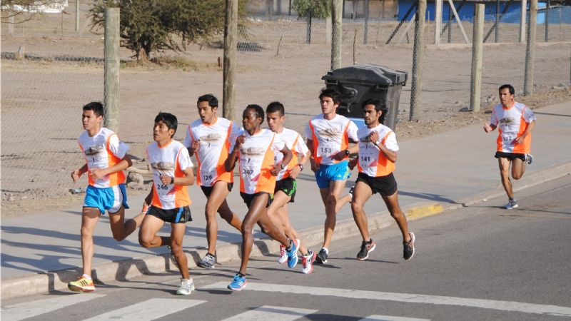 Finalizó con éxito la Maratón del Poncho 2013