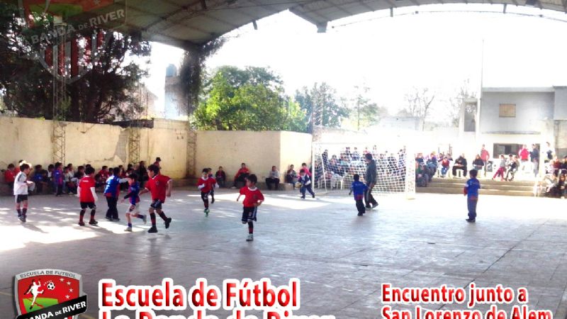 Encuentro de fútbol infantil