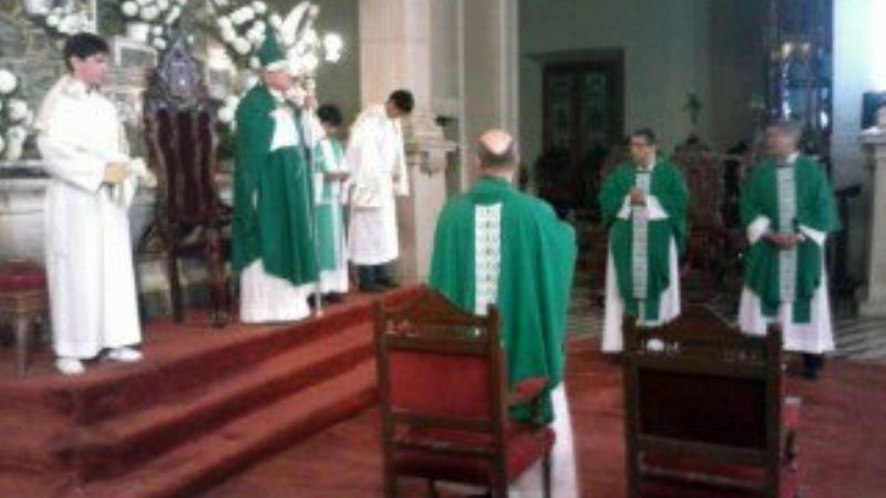 El Obispo instituyó a un nuevo acólito