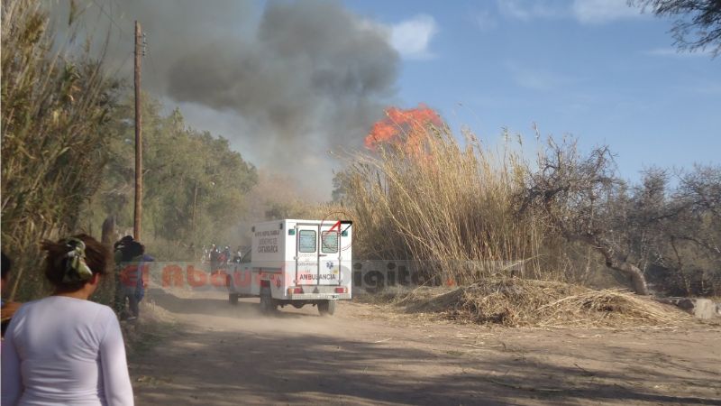 Voraz incendio forestal en Fiambalá