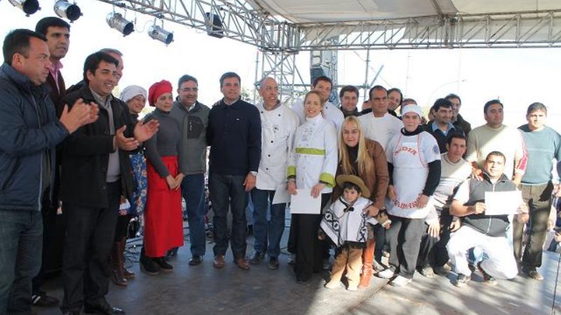 Más de 15 mil vecinos en la “Fiesta Municipal de la Empanada”