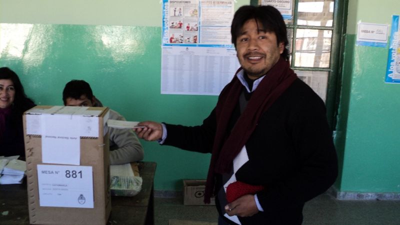  El santamariano Tolaba ya emitió su voto