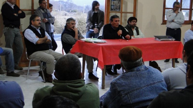 Capacitación a ganaderos de Paclín