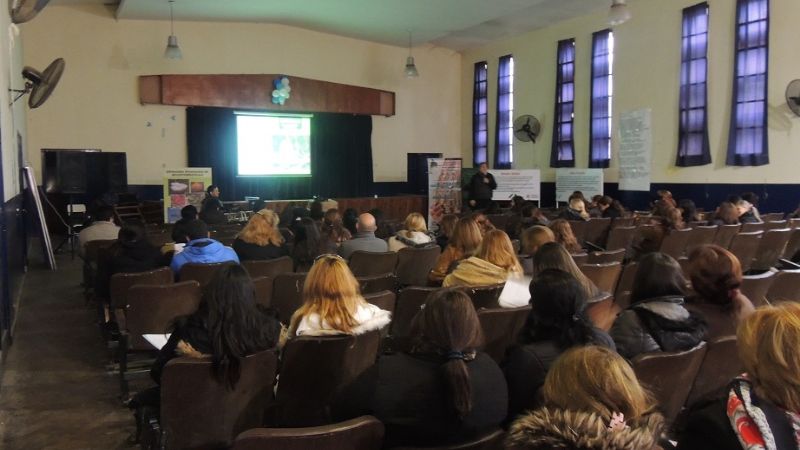 Capacitan a docentes para la Expo Ambiente