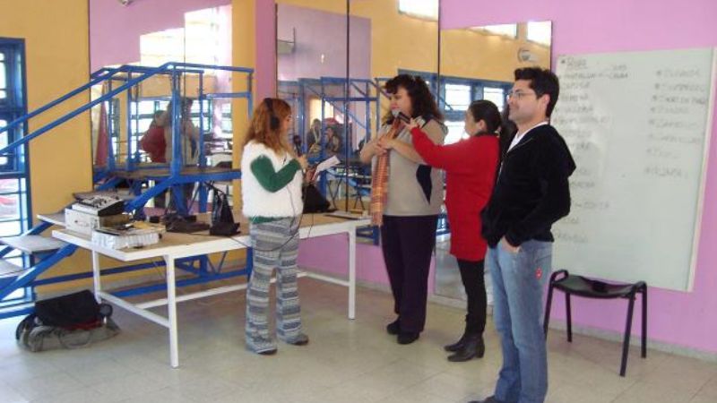 Radio abierta para destacar acciones del Centro de Rehabilitación