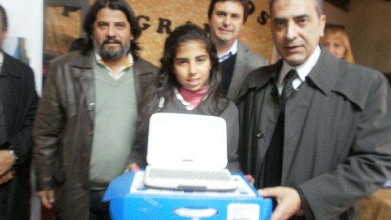 Continúa la entrega de netbooks del Programa Conectar Igualdad