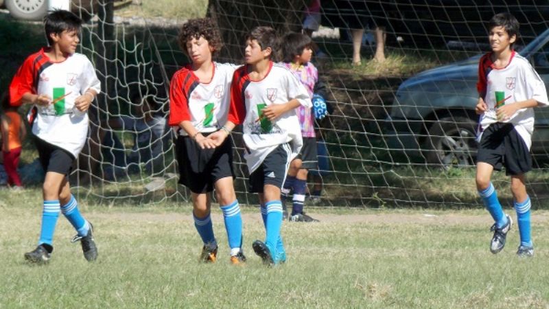 Las Chacras: Juegan las “semis”  de Inf. A, B y 6ta. División