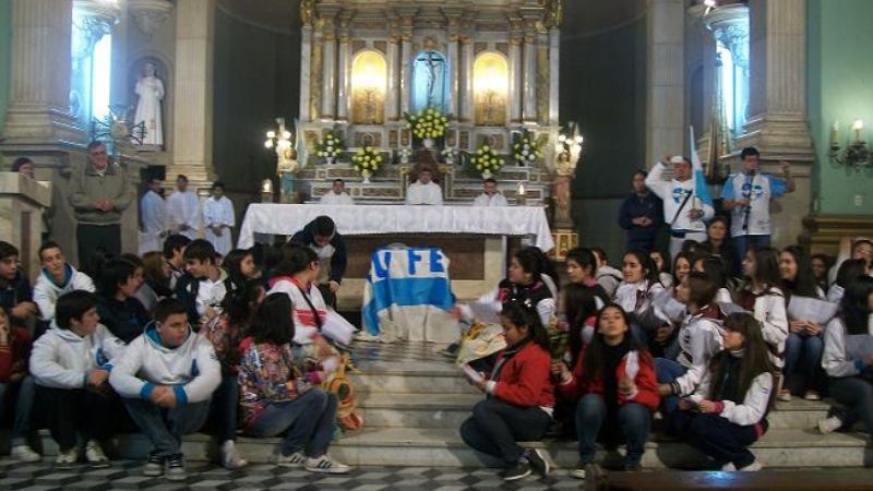 Misa de egresados en la Catedral Basílica