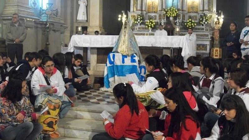 Misa de egresados en la Catedral Basílica