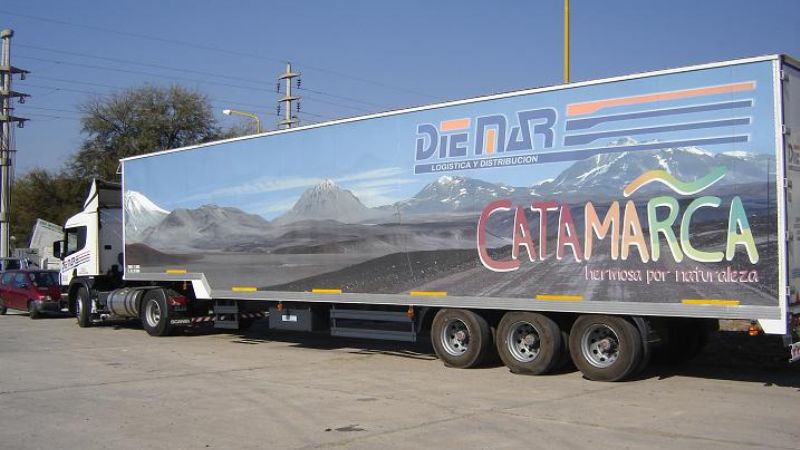 Difunden el turismo con camiones de carga