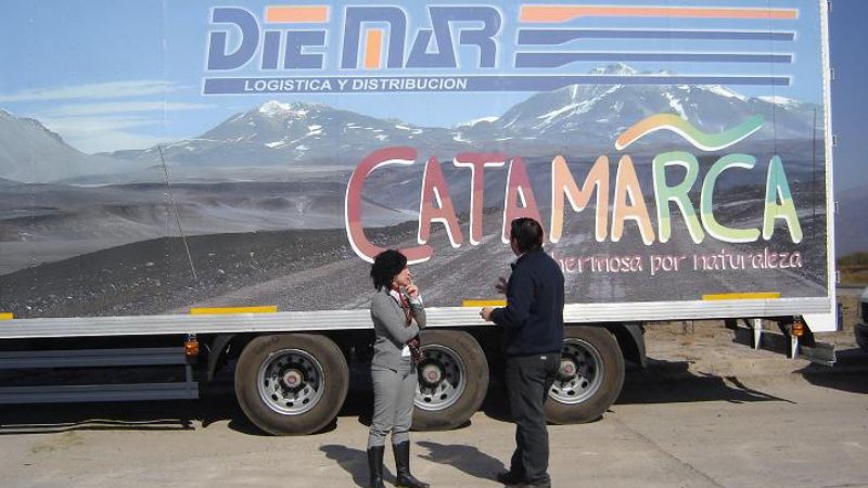 Difunden el turismo con camiones de carga