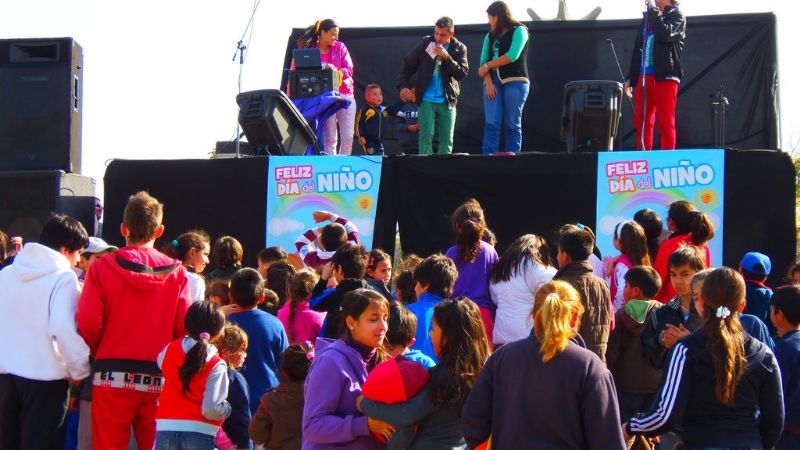 Cientos de niños dibujaron una sonrisa