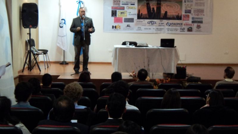 Profesionales se capacitaron para ser competentes