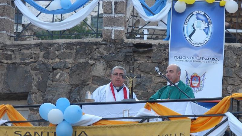 Policías caminaron a la Gruta de la Virgen del Valle