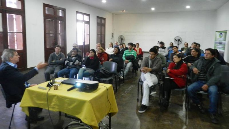 Segunda charla sobre el tratamiento mediático de la drogadicción