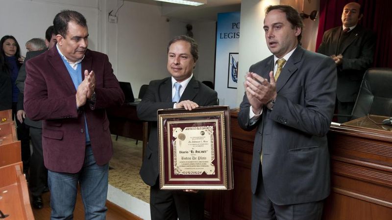 El Senado homenajea  a “El Ancasti” por sus Bodas de Plata