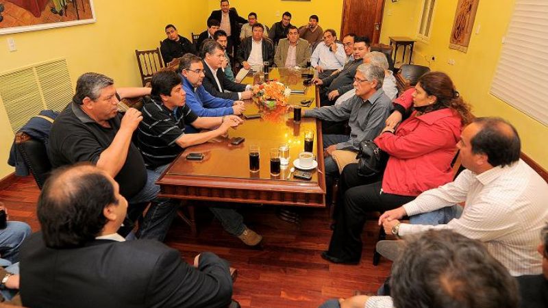 Saadi se reunió con intendentes kirchneristas