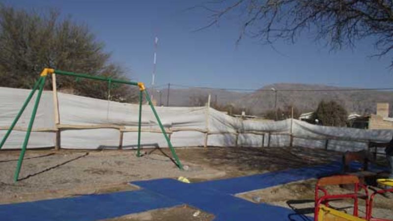 Ultiman detalles en la Plazoleta Integradora en Santa María