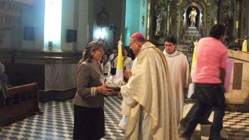 Urbanc presidió la misa por el Día del Catequista a los pies de la Virgen