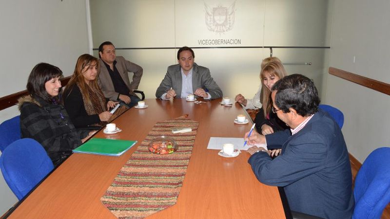 Mera homenajeó a escuelas folclóricas  