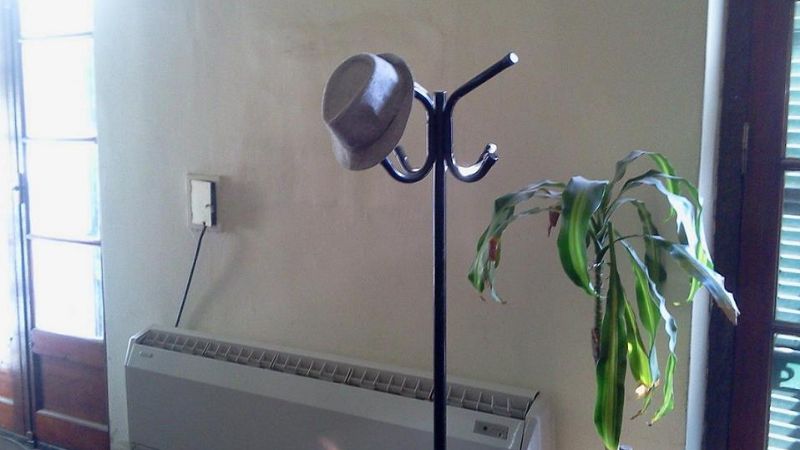 Ex funcionarios no devuelven camionetas ni teléfonos