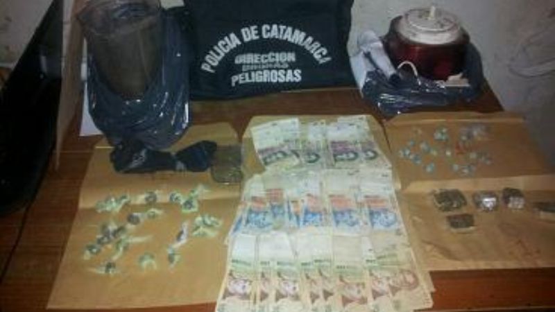 Detenidos y droga secuestrada en cuatro allanamientos