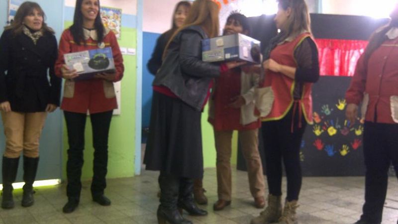 Entrega de equipamiento para los Centros de estimulación de la Capital