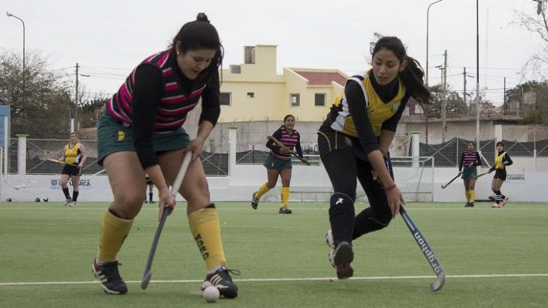 Se jugaron las instancias Capital de hockey de los Juegos Evita 2013