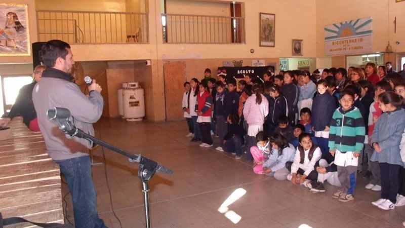 Charla sobre medio ambiente en la escuela de Santa Rosa