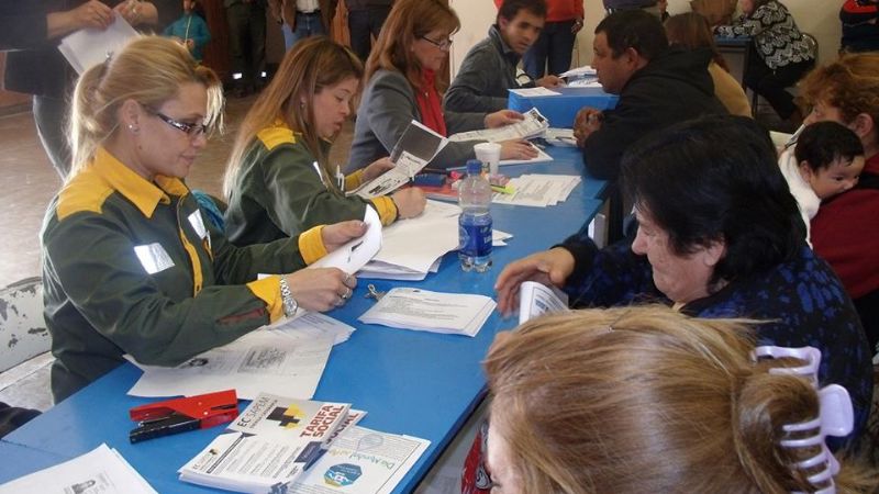 Vecinos de Valle Viejo se suman a la tarifa social