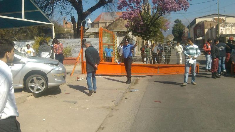 Playero chocó increíblemente el auto del abogado Pinto