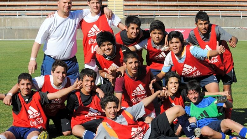 “La Clara” y “el FASTA\", finalista de la “Coca Cola”