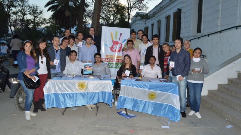 Campaña por Malvinas en la UNCA