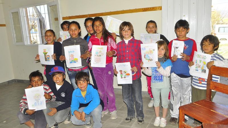 Enlace Comunitario organizó charlas para niños y adolescentes