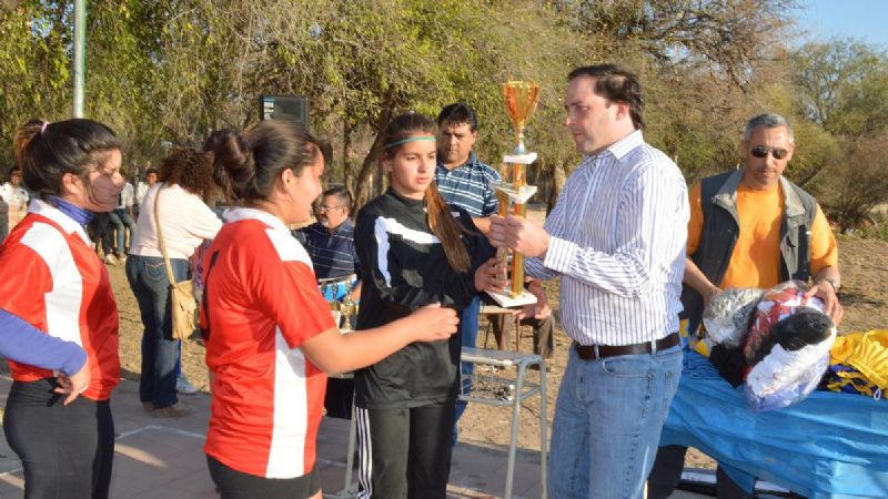 Liga Interescolar de Valle Viejo tiene su campeón