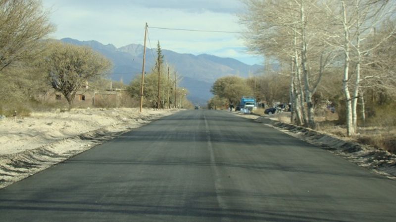 Completa repavimentación entre río Yápez y Sta. María