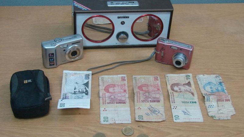 Menor demorado con elementos robados