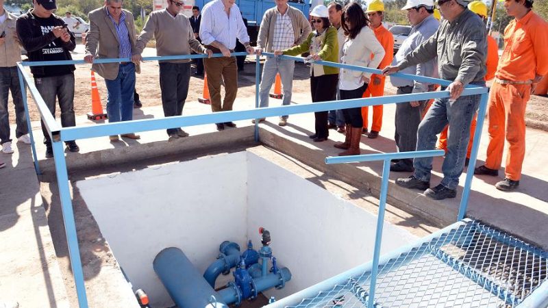 Nuevas cañerías en Fray Mamerto Esquiú 