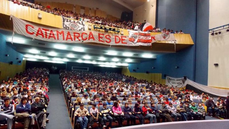 300 jugadores de “La Banda” asistieron a la película de River