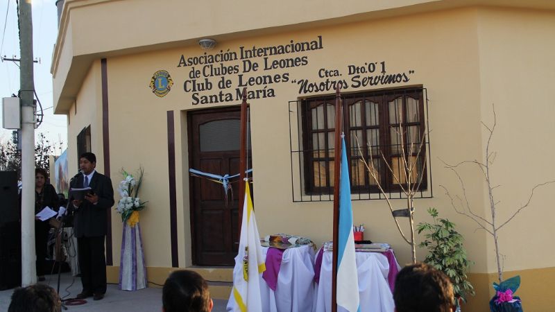 Club de Leones con nueva casa