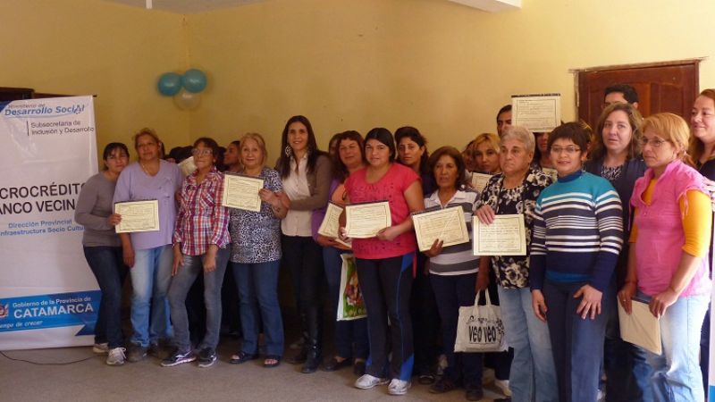 Entregaron microcréditos para fines productivos