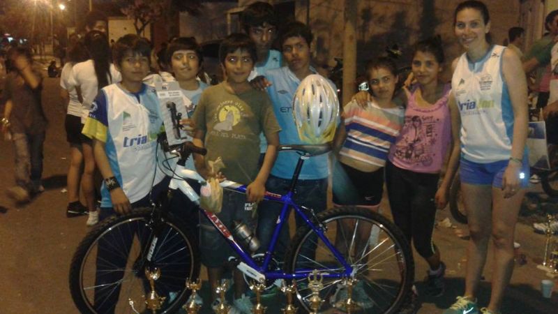 Tres bicis para los chicos de Las Vías